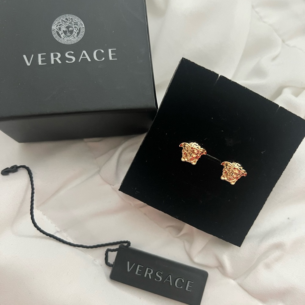 Medusa Stud Head Earrings